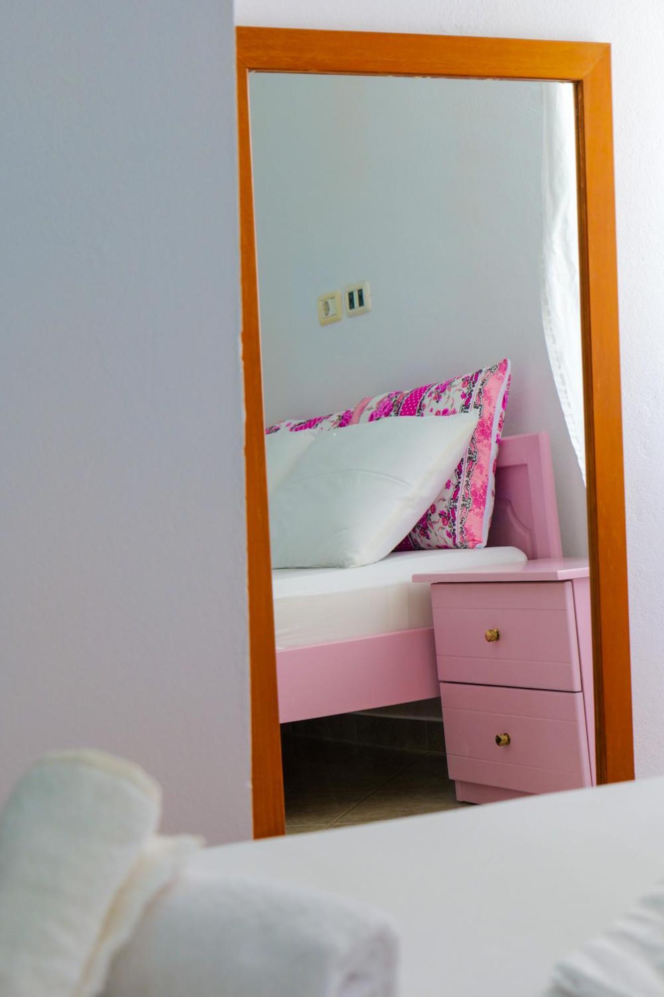 Ferienwohnung Vila Stupende Sarandë Zimmer foto