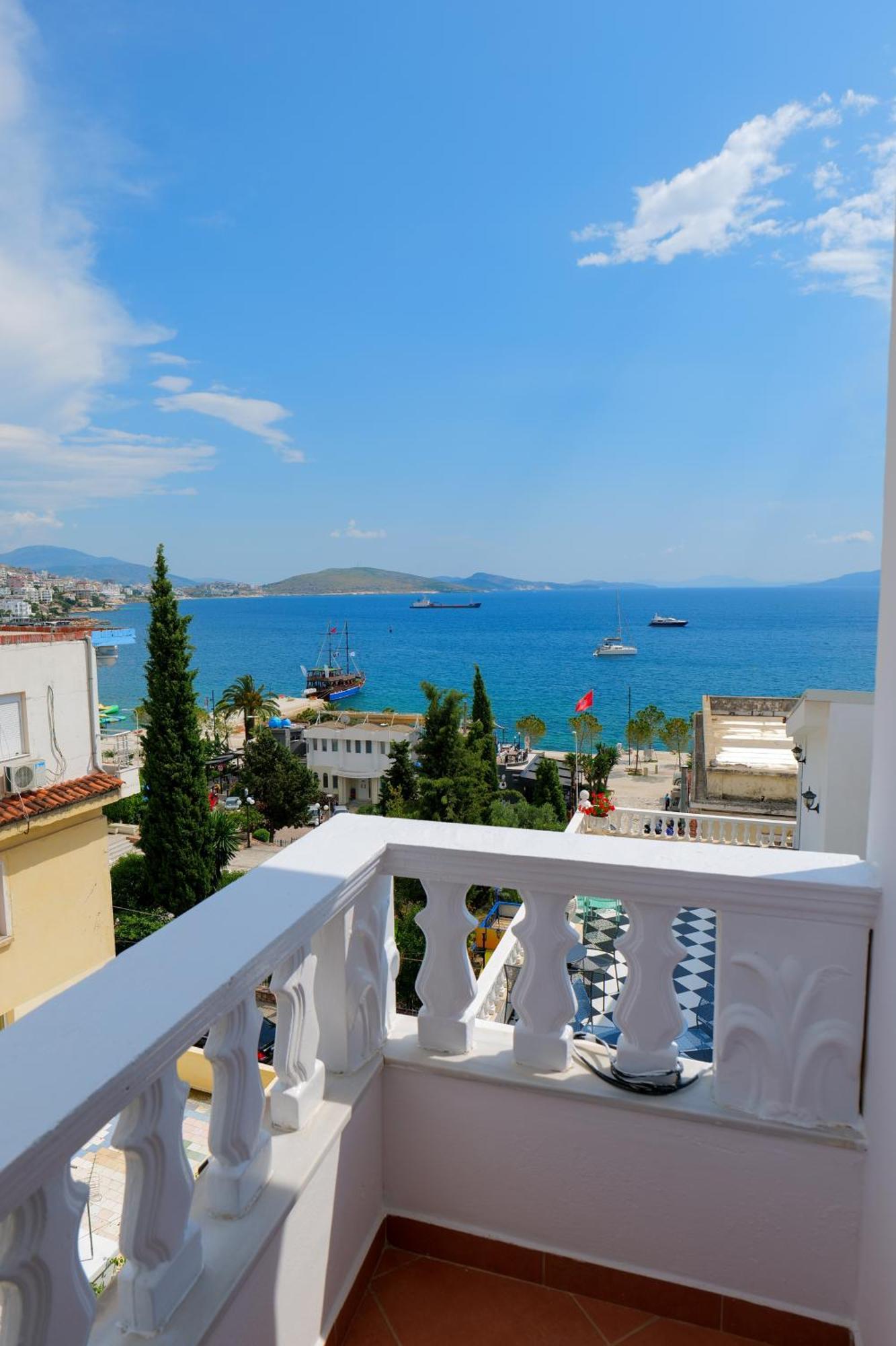 Ferienwohnung Vila Stupende Sarandë Zimmer foto